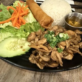 Happy Autumn - Grilled chicken and egg roll rice plate - Vietnamese Near Me - Renton, Washington