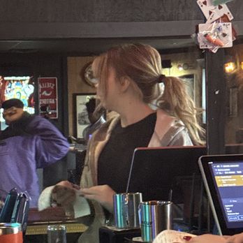 Dunlaps Country Corner - It's my favorite bartender - Karaoke Near Me - Cleveland, Ohio