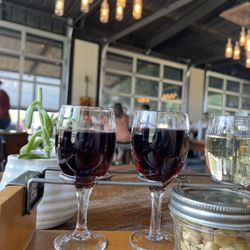 Lucky Vines Vineyard & Winery