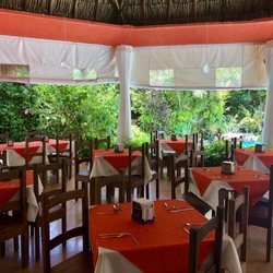 Pueblo Maya - Open Air Seating - Pueblo Maya Buffet