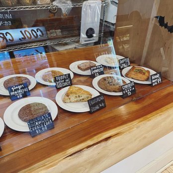 Amelia’s - Baked goodies on display - Bakeries Near Me - Indianapolis, Indiana Amelia’s - Baked goodies on display - Bakeries Near Me - Indianapolis, Indiana