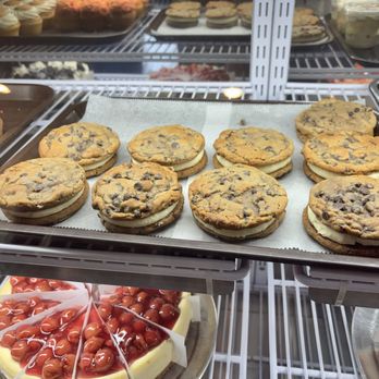 Hudson Valley Cheesecake - Bakeries Near Me - Newburgh, New York
