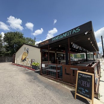 Little Taco Shop - Front entrance - Breakfast & Brunch Near Me - Houston, Texas