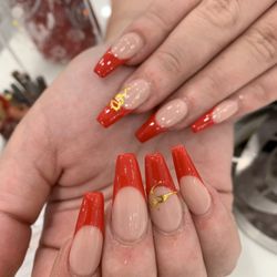 Forum Nails