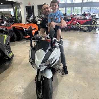 Gables Motorsports - 2023 Kawasaki Ninja white - Motorcycle Dealers Near Me - Miami, Florida Gables Motorsports - 2023 Kawasaki Ninja white - Motorcycle Dealers Near Me - Miami, Florida