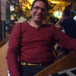 Bar la Cacatua - Rüdi  gefällt es. Pauli hat gewonnen. Yeah