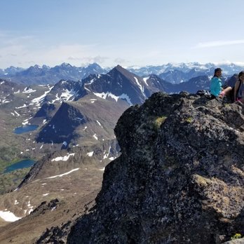 O'Malley Peak Trail - Viewing towards Williwaw Lakes. - Hiking Near Me - Anchorage, Alaska