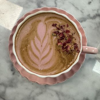 Cafe Vista - Rose Latte - Cafes Near Me - Hoboken, New Jersey
