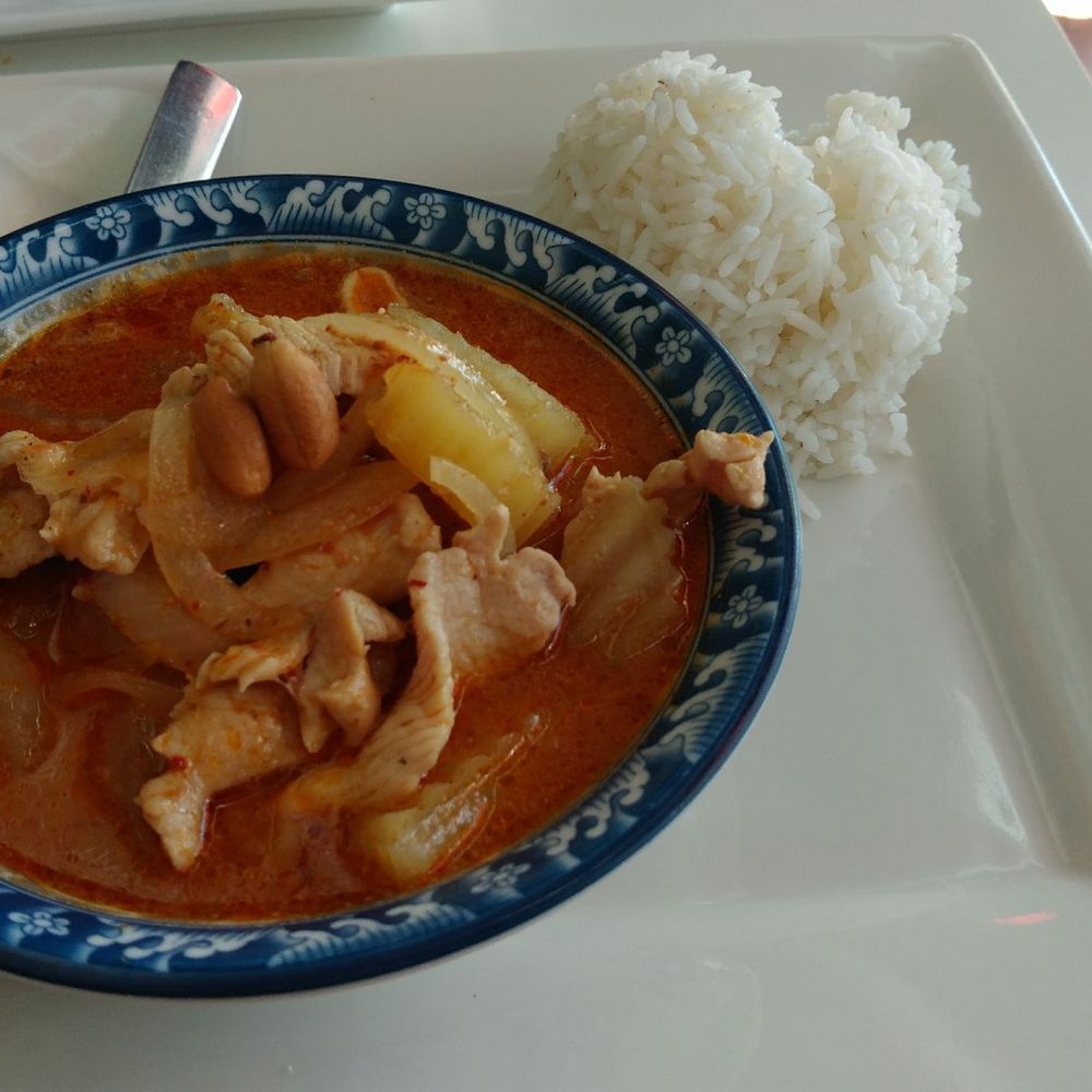 Tom Yum Cafe - Thai Near Me - Chicago, Illinois Tom Yum Cafe - Thai Near Me - Chicago, Illinois