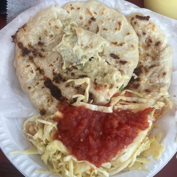 Ercilia's Restaurant - Pupusa de queso con loroco - Salvadoran Near Me - Washington, DC, District of Columbia