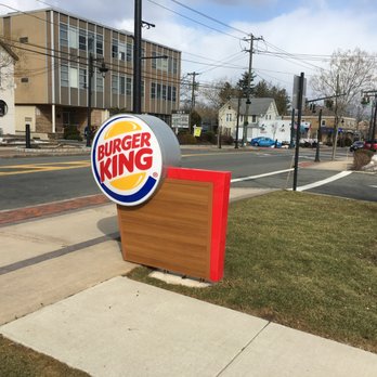 Burger King - Low signage. - Fast Food Near Me - New City, New York