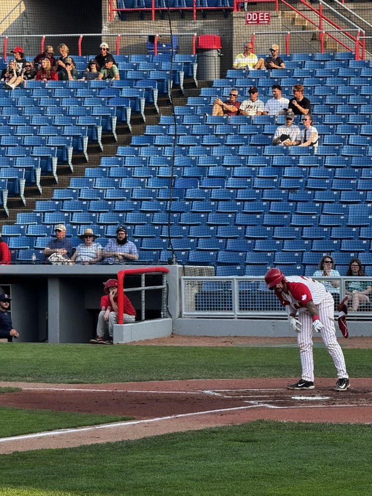 Raymond Chabot Grant Thornton Park Logo