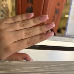 Lavish Nails & Spa - Pink french tip