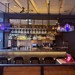 Tamalpie Pizzeria - Full bar with big screens!