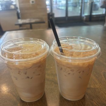 Houndstooth Coffee - Coffee & Tea Near Me - Austin, Texas