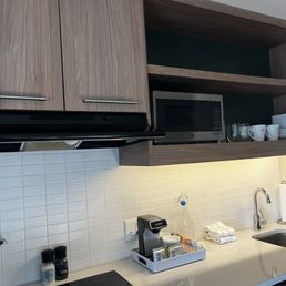 Kitchen, filtered water right out of the tap! Kitchen, filtered water right out of the tap!