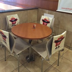 McDonald's - Cantinho das crianças com giz de cera