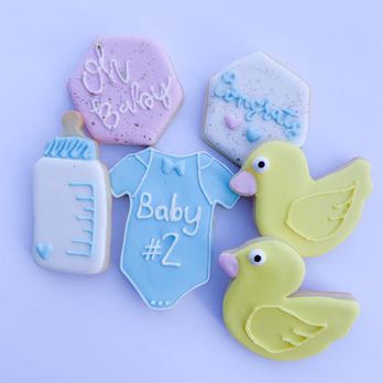 Girls and Aprons - gender reveal cookies - Desserts Near Me Girls and Aprons - gender reveal cookies - Desserts Near Me