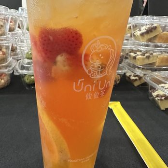 Uni Uni Uptown - Chicago - Fruit combo Jasmine tea - Bubble Tea Near Me - Chicago, Illinois Uni Uni Uptown - Chicago - Fruit combo Jasmine tea - Bubble Tea Near Me - Chicago, Illinois