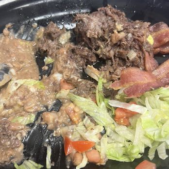 Checos Mexican Cuisine - Barbacoa plate - Mexican Near Me - Othello, Washington Checos Mexican Cuisine - Barbacoa plate - Mexican Near Me - Othello, Washington