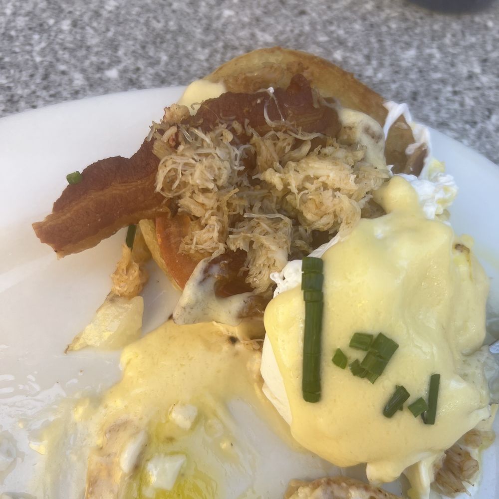 Egg N' Joe - Dungeness Crab Benedict lacking the amount of crab as expected. - American Near Me - Gilbert, Arizona
