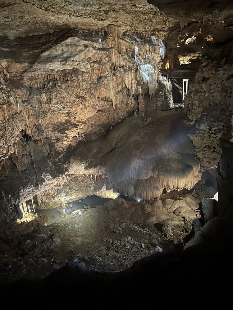 Onondaga Cave State Park Logo