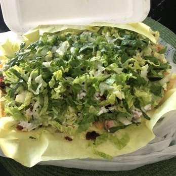 The Taco Man - Nachos with cube.  Which is 1/2 chicken 1/2 chorizo somewhere under all that. - Tacos Near Me - Glendora, California
