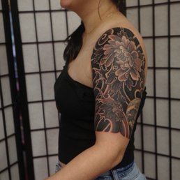 Half sleeve by Innokenty ("Horikenshin") - circle on tricep is earlier work by another artist Half sleeve by Innokenty ("Horikenshin") - circle on tricep is earlier work by another artist