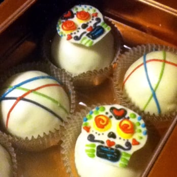 Austin Cake Ball - Desserts Near Me - Austin, Texas