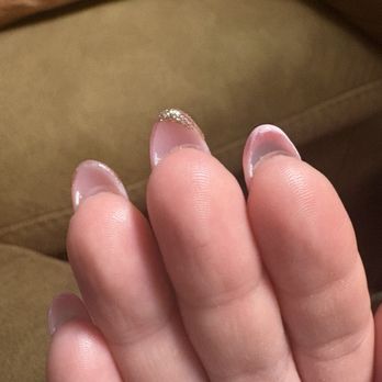 Oh's Nails & Spa - Polish underneath nail - Nail Salons Near Me - Dublin, California