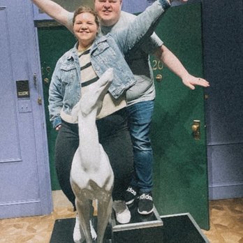 The FRIENDS Experience - Pat the dog - Pop-up Shops Near Me - New York, New York