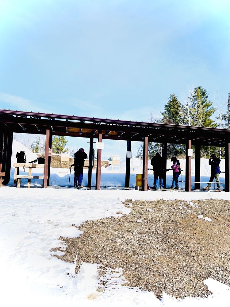 ON THE RANGE HANDGUN TRAINING Aurora, Minnesota Gun/Rifle Ranges