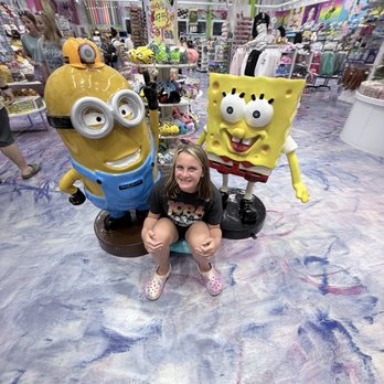 Sugar Planet - Photo opp - Candy Stores Near Me - Destin, Florida Sugar Planet - Photo opp - Candy Stores Near Me - Destin, Florida