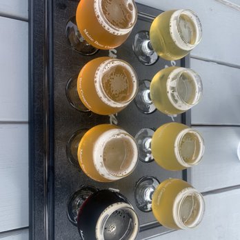 Maine Beer - Flight - Breweries Near Me - Freeport, Maine Maine Beer - Flight - Breweries Near Me - Freeport, Maine