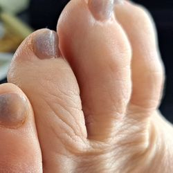 Lee Nails