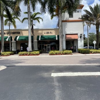 Little Hen - Exterior - Breakfast & Brunch Near Me - Weston, Florida