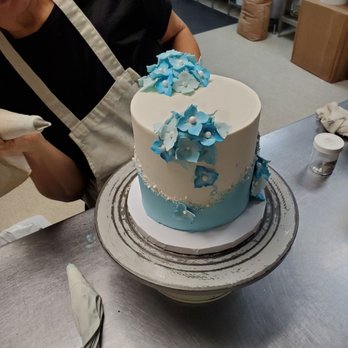 Sweet Tiers - Cake decorating - Custom Cakes Near Me - Hobe Sound, Florida
