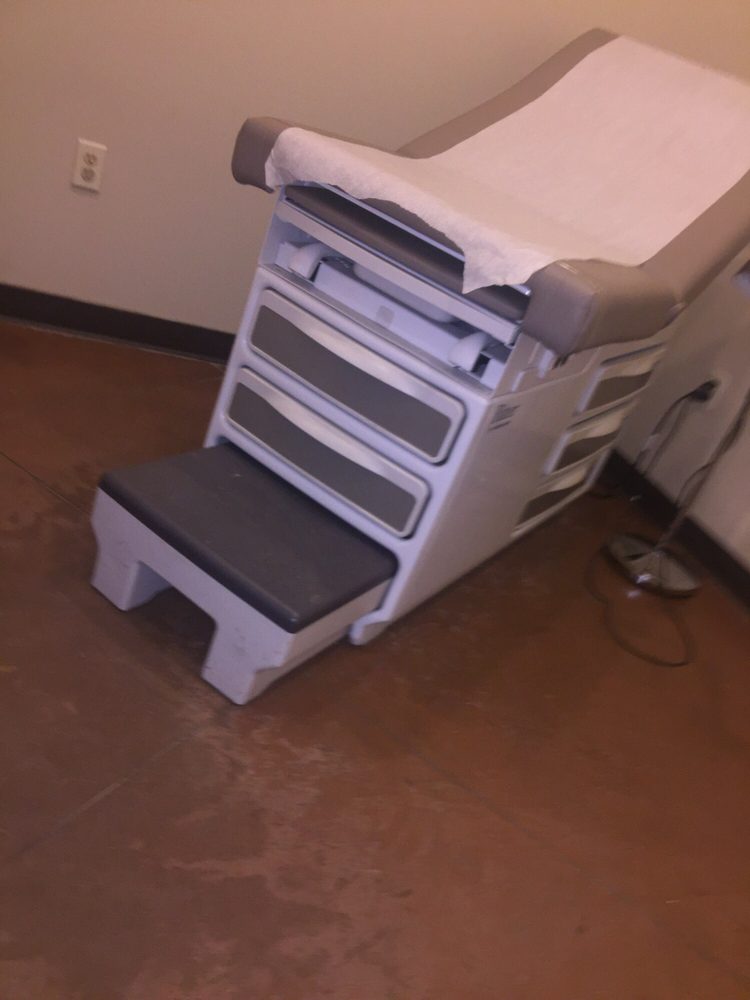 DANIEL, CLINIC 5326 Oak St, Saint Francisville, Louisiana Surgeons