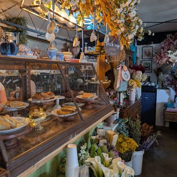 Blooming Floral Cafe - Coffee & Tea Near Me - Tampa, Florida