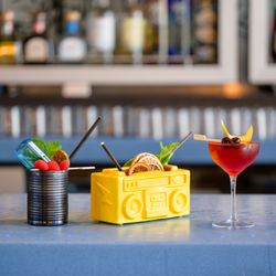 W XYZ Bar - Cocktail Drinks