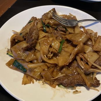 Momo Mee - Delicious dish - Pan Asian Near Me - Milwaukee, Wisconsin Momo Mee - Delicious dish - Pan Asian Near Me - Milwaukee, Wisconsin
