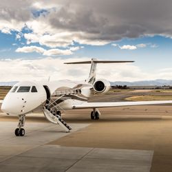 International Jet - Denver based aircraft charters. Gulfstream G550.