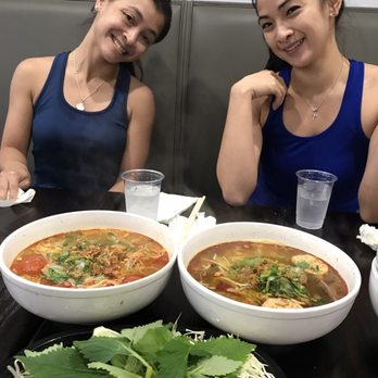Le Bledo Eatery - My dinner dates! - Vietnamese Near Me - Springfield, Virginia
