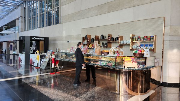 Regal Airport Hotel Hong Kong by null