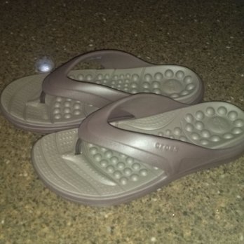 DSW Designer Shoe Warehouse - Crocs sandles - Shoe Stores Near Me - Schaumburg, Illinois