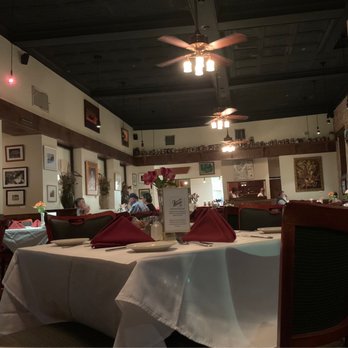 Weidmann's Restaurant - Elegant tables inside - Steakhouses Near Me - Meridian, Mississippi