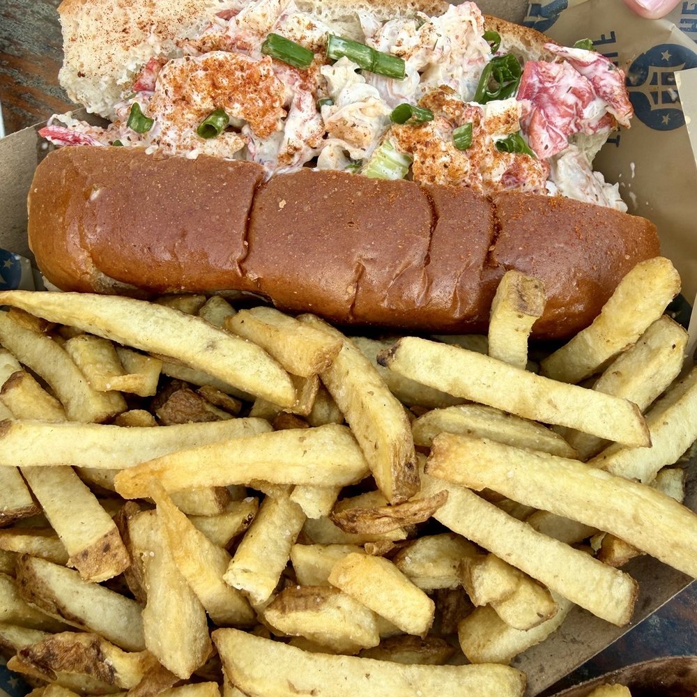 Lobster & Shrimp Roll Lobster & Shrimp Roll