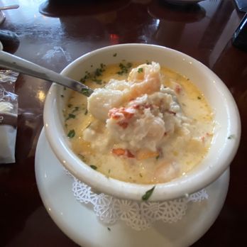 12 Ocean Grill - This seafood chowder is EXCELLENT!! - Seafood Near Me - Seabrook, New Hampshire