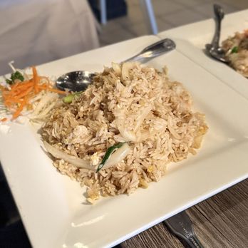 Thai Basil Leaf - Yellow Curry Fried Rice - Thai Near Me - Arlington, Texas Thai Basil Leaf - Yellow Curry Fried Rice - Thai Near Me - Arlington, Texas