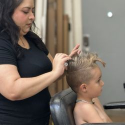 Kelly Lynn Jordan Photography - She was so wonderful with the littles!!